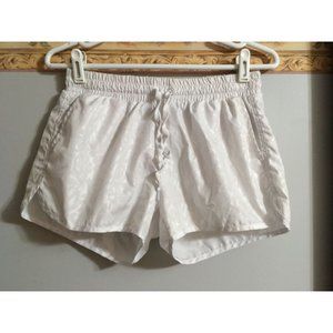 Zyia Active Medium White Mesh Lined Pocket Pull On Athleisure Outdoor Running Sh